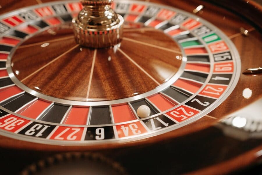 The Difference Between European and American Roulette